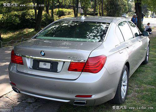 宝马新740Li