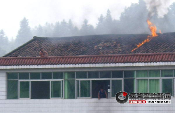 江西抚州强拆钉子户爆发冲突 3人自焚重伤(图)(5)